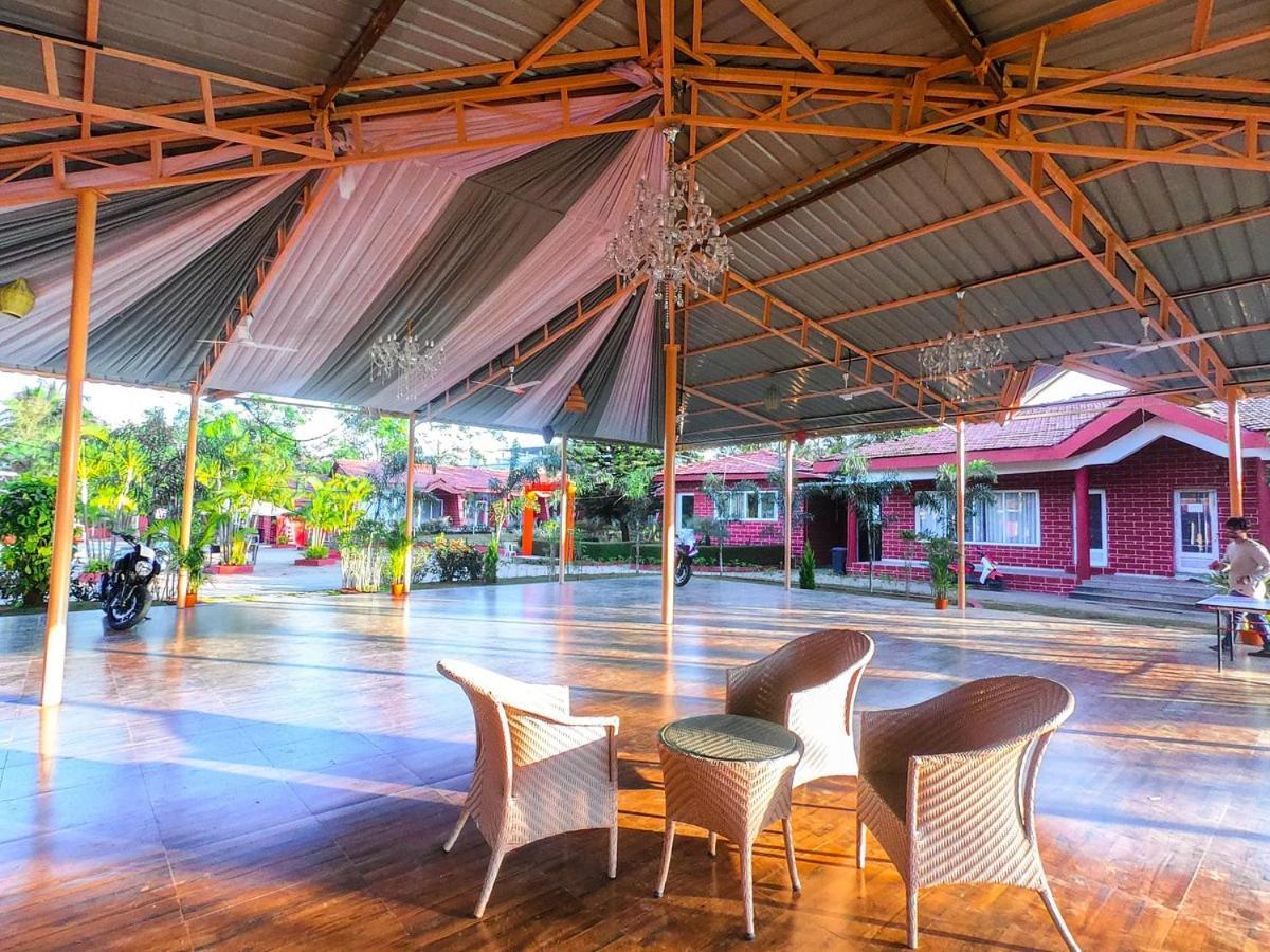 Whispering Woods Resort Lonavala Bagian luar foto