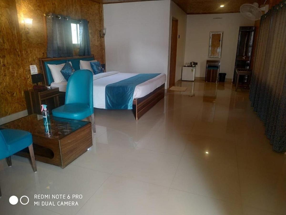 Whispering Woods Resort Lonavala Bagian luar foto