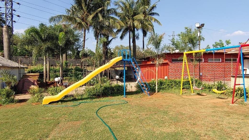 Whispering Woods Resort Lonavala Bagian luar foto